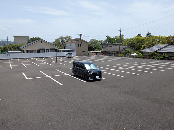 鹿児島神宮の駐車場の写真