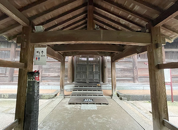 御釜殿の写真